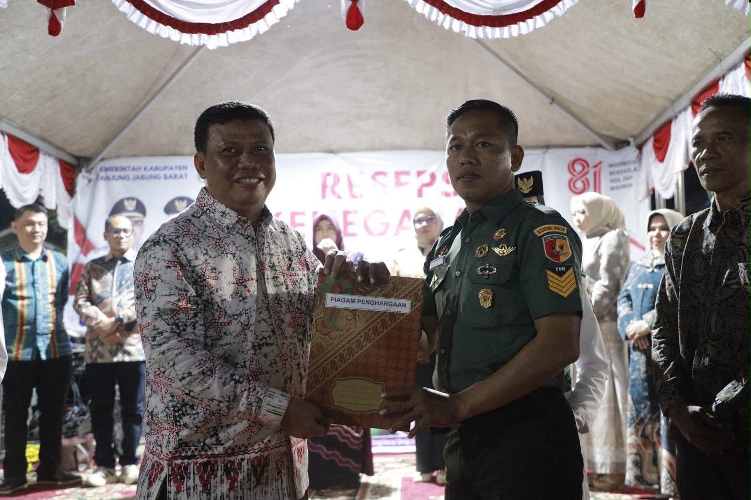 Malam Resepsi Kenegaraan, Bupati Tanjab Barat: Kemerdekaan Adalah Awal Tanggung Jawab Membangun Negeri